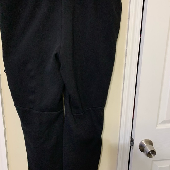Men’s Layer 8 size XL Versatility pant - Picture 5 of 5
